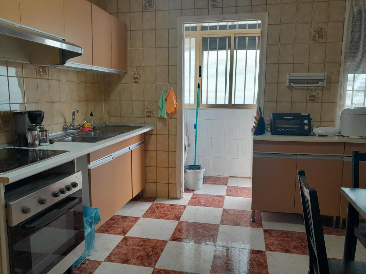 Disfruta De Un Barrio Tranquilo Apartment อัลกาลา เด กัวไดรา ภายนอก รูปภาพ