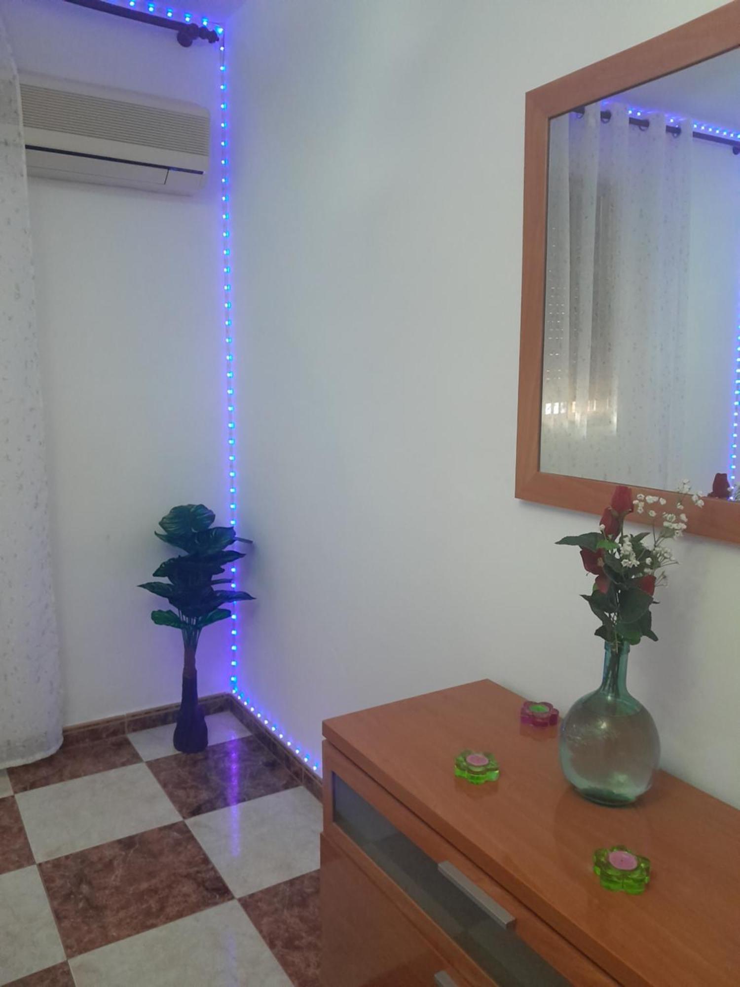 Disfruta De Un Barrio Tranquilo Apartment อัลกาลา เด กัวไดรา ภายนอก รูปภาพ